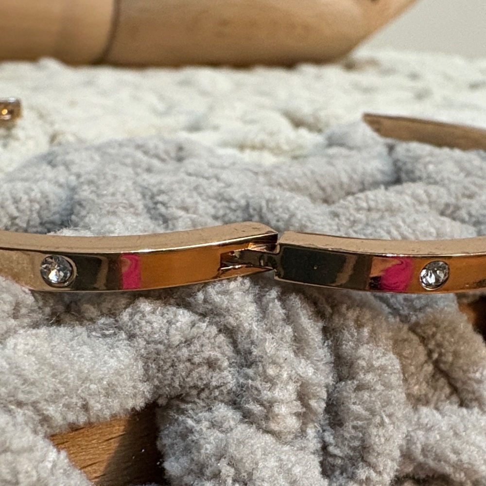 Elegant Gold Bangle with Crystals - Picture 7 of 14